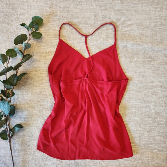 Sleek Red Active USA T-Strap Back Blouse Camisole Tank Top - Picture 2 of 4